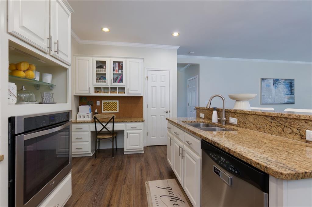 530 Arbor Creek Court, Roswell, Georgia image 21