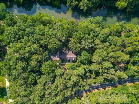 A home in Calhoun