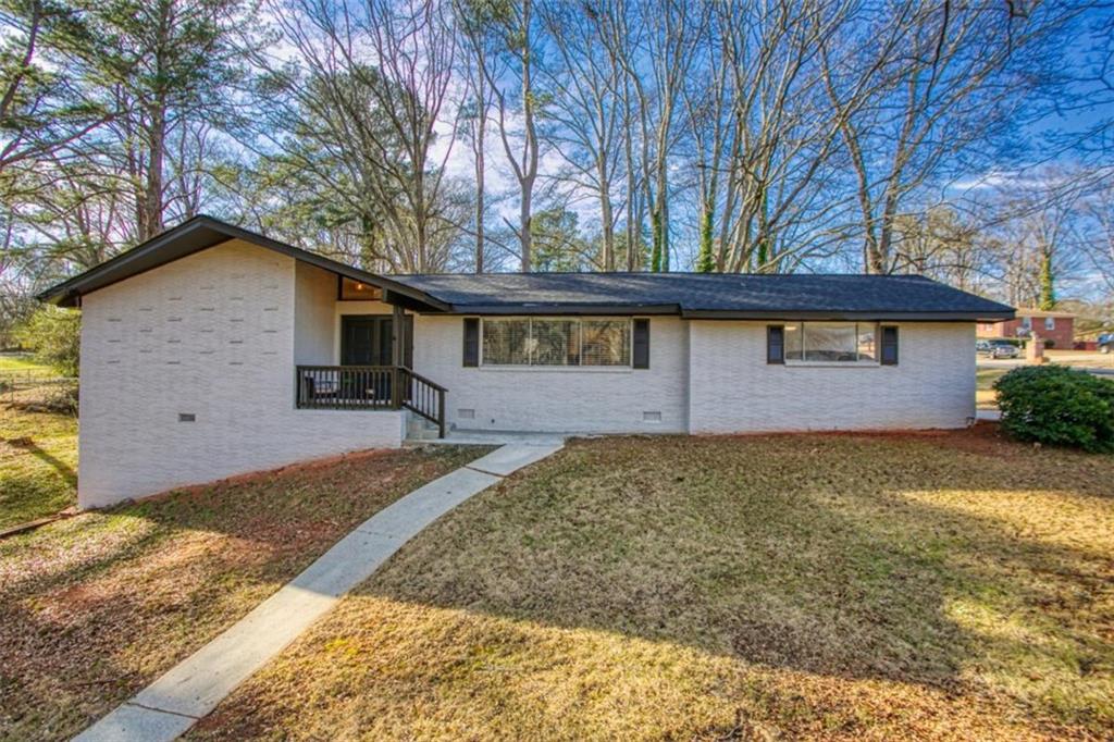 THIS IS A FULLLY FURNISHED RENTAL AVAILABLE FOR 1 MONTHS to 12 MONTH Terms. It's our pleasure to welcome you to the recently renovated 3BEDROOM (6 beds) 2 FULL BATH home. that will be your base during a memorable vacation to Decatur and Atlanta. (approximately 3400 sq ft of living space) Take a relaxing stroll throughout the neighborhood to discover an abundance of green areas, parks, and the lake, then retreat to this colorful house and enjoy its comforts and peaceful ambiance. The open-design living area basks in the plethora of natural light coming through large windows to provide you with a cozy space where you can relax, dine, entertain, and enjoy the peace you are looking for in a home in Georgia.