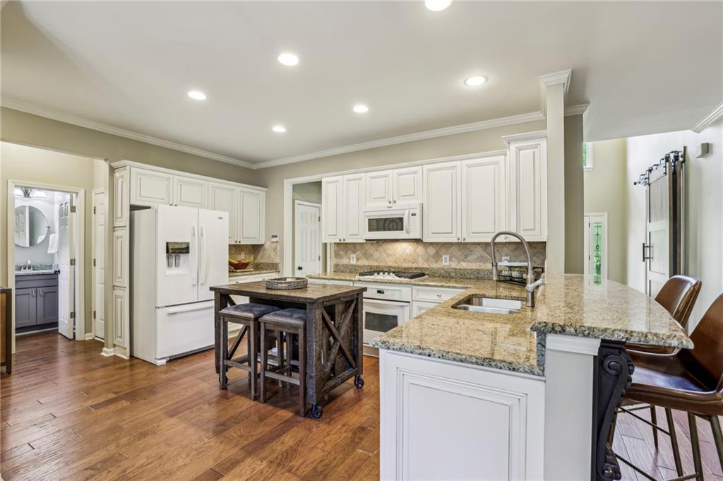 6720 Wolford Court, Johns Creek, Georgia image 15
