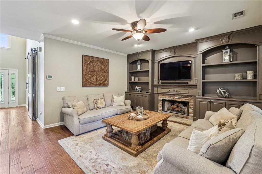 6720 Wolford Court, Johns Creek, Georgia image 11
