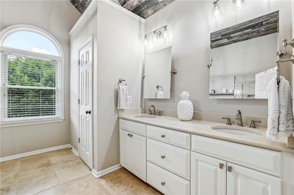6720 Wolford Court, Johns Creek, Georgia image 24