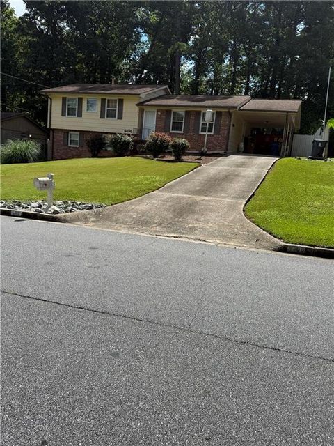Homes For Sale - 6490 Cedarn Hurst Trail<br/> Atlanta, GA 30349