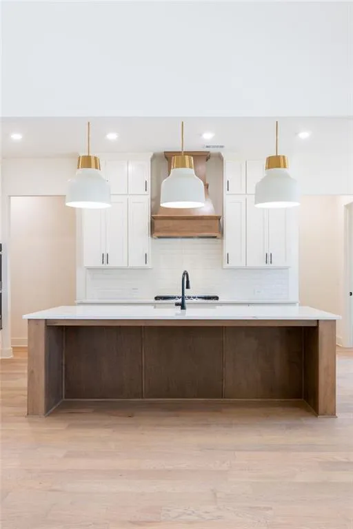 Gainesville, Georgia 30506, United States, 5 Bedrooms Bedrooms, ,5 BathroomsBathrooms,Residential,Active,239330