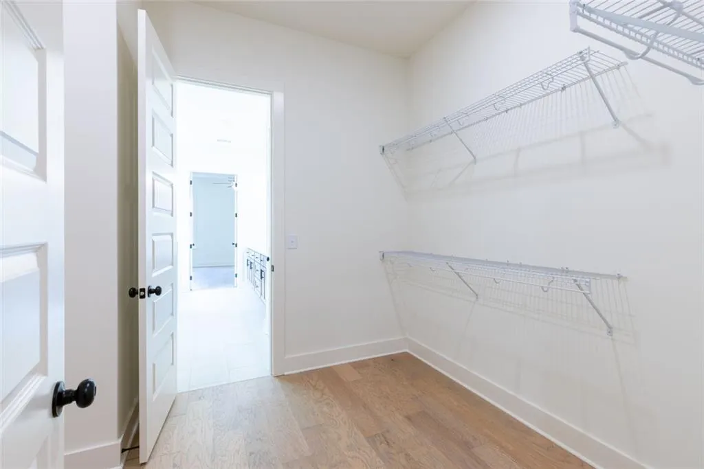 Gainesville, Georgia 30506, United States, 5 Bedrooms Bedrooms, ,5 BathroomsBathrooms,Residential,Active,239330