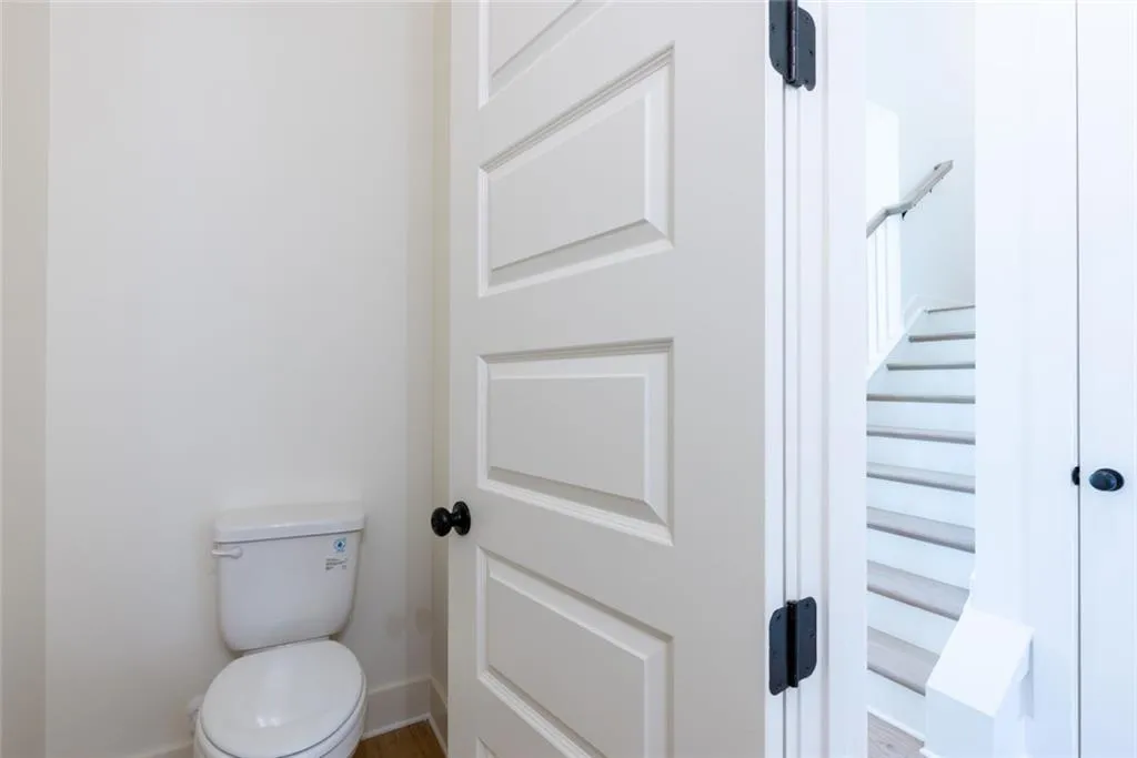 Gainesville, Georgia 30506, United States, 5 Bedrooms Bedrooms, ,5 BathroomsBathrooms,Residential,Active,239330