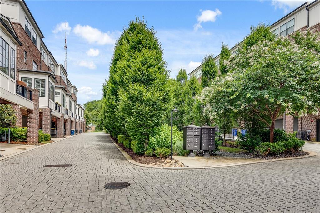 345 Glen Iris Drive NE 3