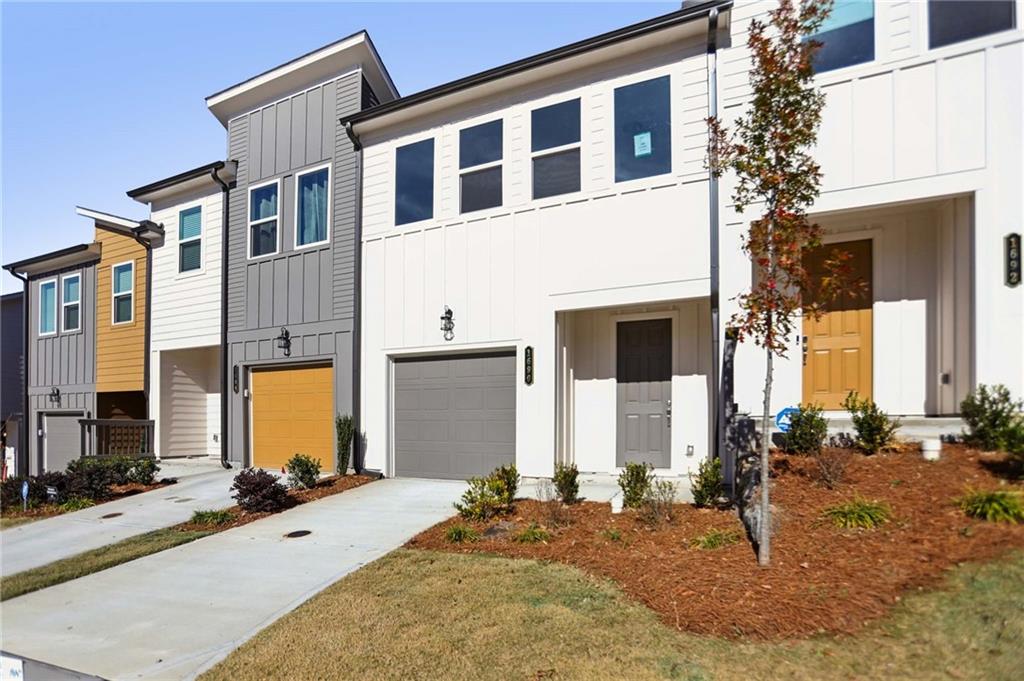 1690 Gunnin Trace NW