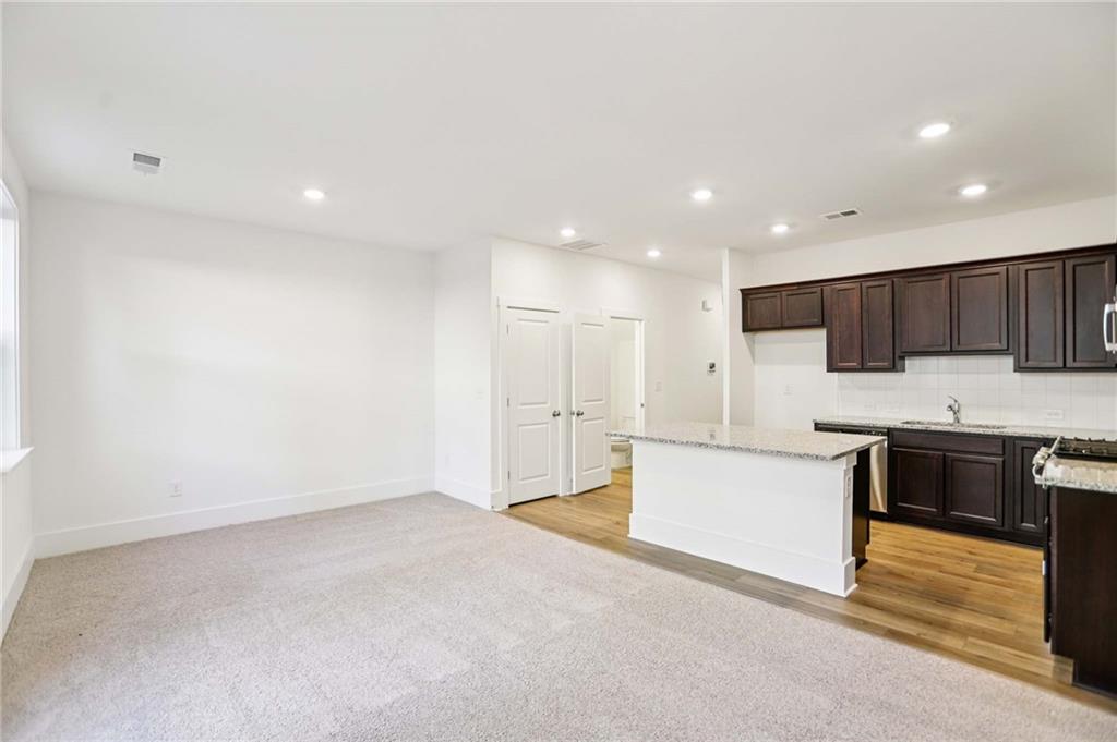 1690 Gunnin Trace NW