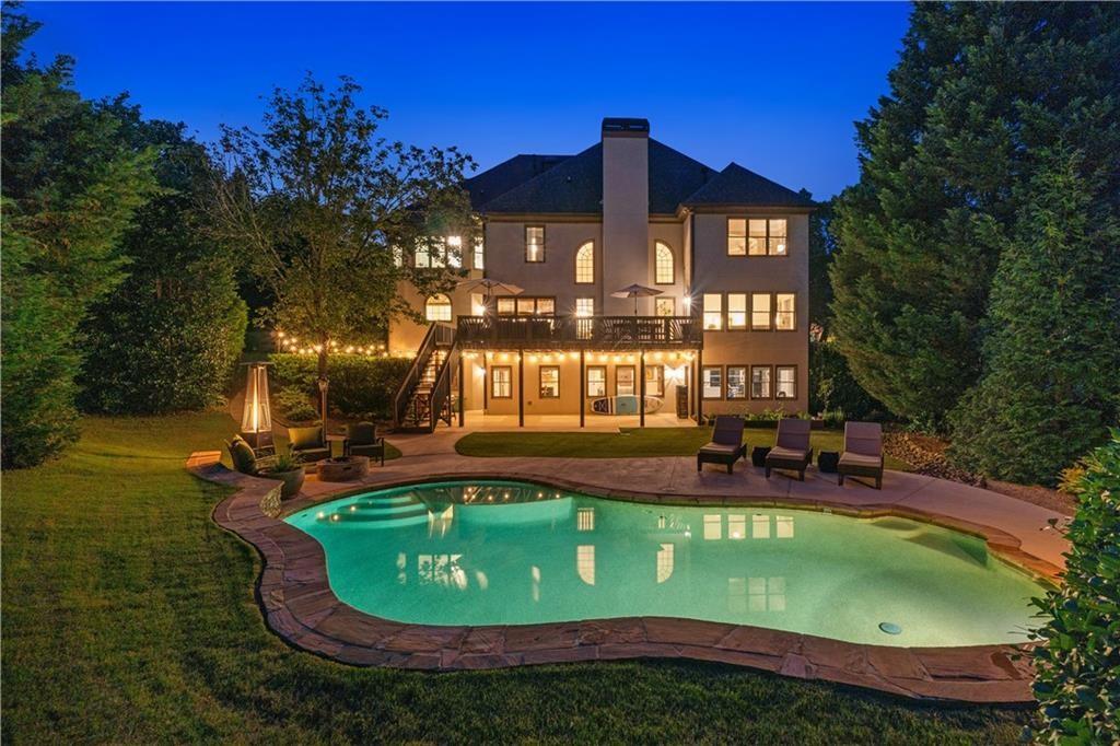 100 Pine Mist Circle