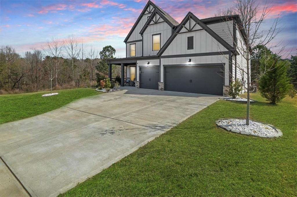 372 Garnet Drive, Acworth, Georgia image 2