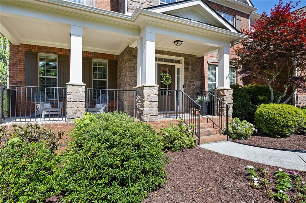 3285 Sundew Drive NW