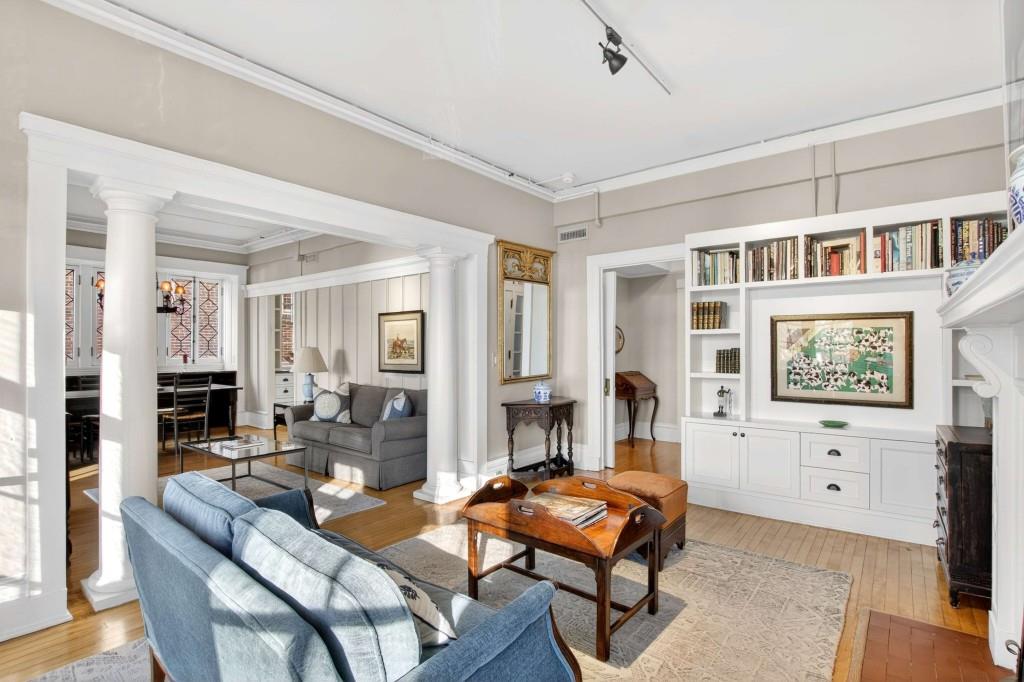 81 Peachtree Place NE 6