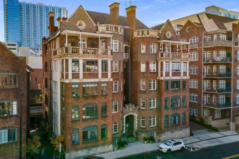 Condo For Sale - 81 Peachtree Place #6<br/> Fulton County, Atlanta, GA 30309