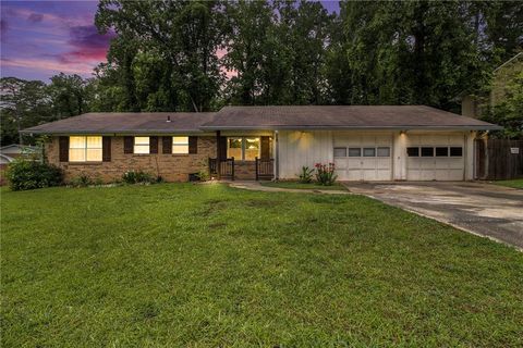 Photo of 1239 SHARONTON Drive, Stone Mountain, GA 30083 (MLS # 7570888)