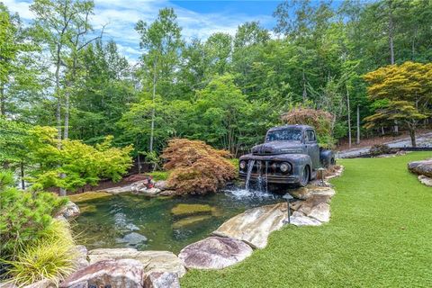 A home in Dahlonega