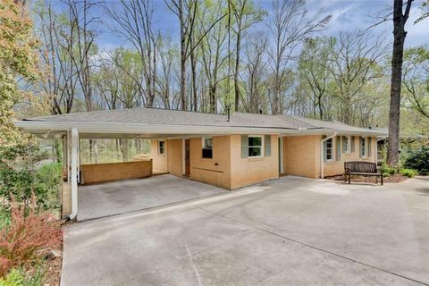 Homes For Sale - 2774 Overlook Drive<br/> Atlanta, GA 30345