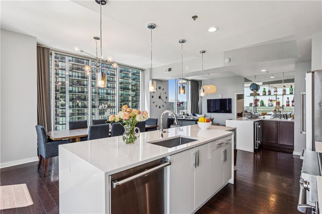 855 Peachtree Street NE 2013