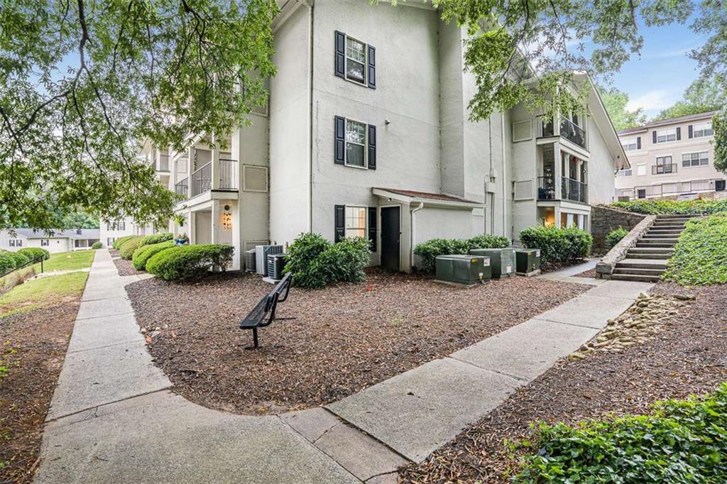 1150 Collier Road 25D