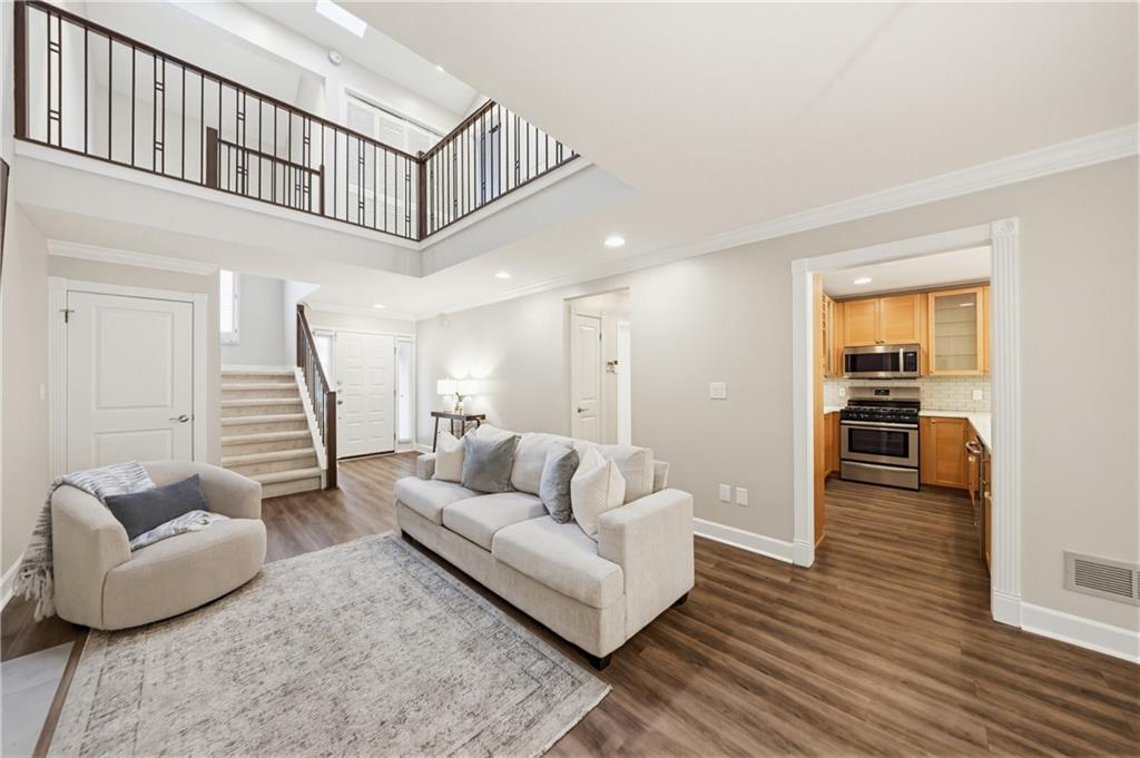 1210 Brookhaven Woods Court NE