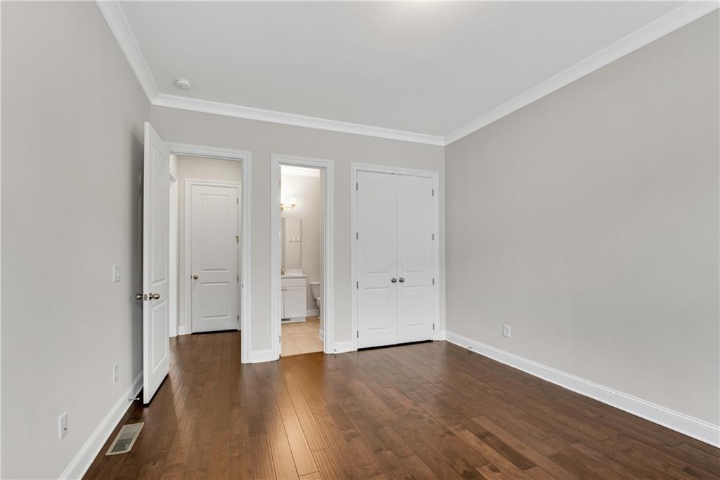 6265 Bellmoore Park Lane, Johns Creek, Georgia image 6