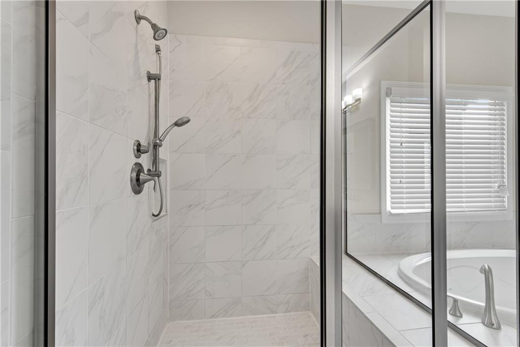 6265 Bellmoore Park Lane, Johns Creek, Georgia image 37