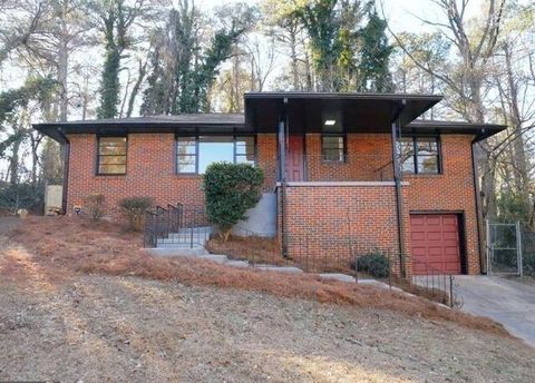 Homes For Sale - 2756 Oldknow Drive<br/> Atlanta, GA 30318