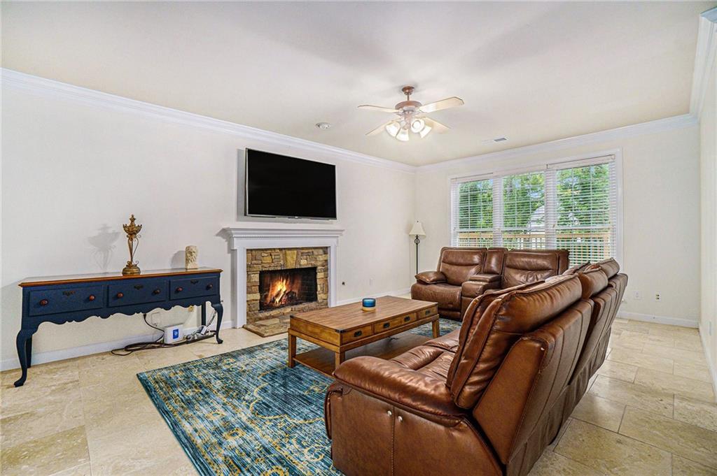 2549 Farrington Court NE