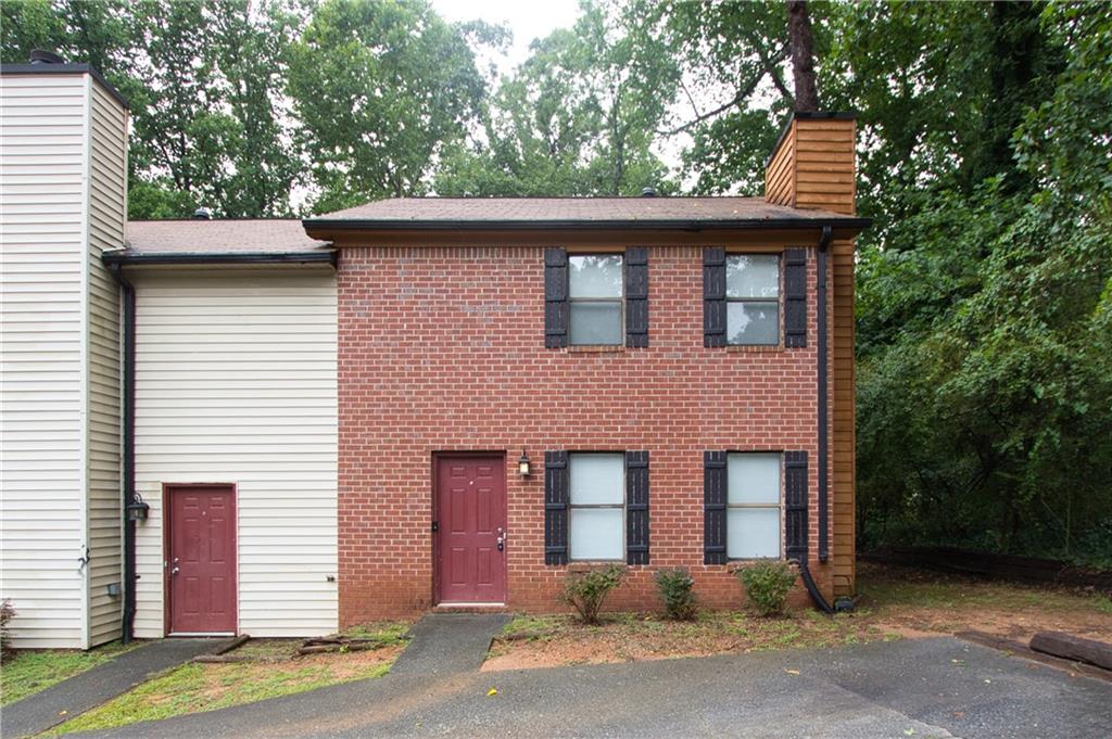 Welcome to this well-maintained 3 bedroom, 2.5 bathroom end unit townhome. This property offers comfort and convenience in cul-de-sac neithborhood. The main level features an inviting living space, a convenient half bath, laundry area and an eat-in kitchen perfect for casual dining. Upstairs you will find 3 generously sized bedrooms and 2 full bathrooms. Enjoy outdoor living on the private rear patio, ideal for relaxing and entertaining. Open parking lot provides ample parking for residents and guests. NO pets allowed. Housing Choice Vouchers are not accepted. Additional $20 monthly charge for trash fee. This is a NON-SMOKING property. Renters Insurance is required. Applicant's total household income must be at least 3 times the monthly rental amount. Applicants must have NO prior evictions, have a good credit score and excellent past rental history. Please note, our homes are available on a first-come, first-serve basis and are not reserved until the lease is signed by all applicants and security deposits are collected. Myers Team Management does not accept CASH or Venmo, CASHAPP, or wire transfer, all payments are paid Directly to the Myers Team Office located at 2130 Highway 81S, Loganville, Ga 30052. Payments should be made via certified funds (cashiers check, money order) To apply: http://bit.ly3Xjlzzc