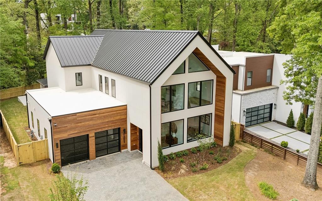 1253 Mayfair Drive NE