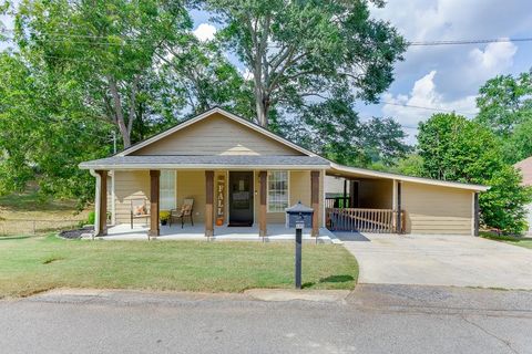 149 South Street Buford GA 30518