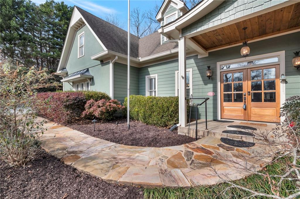 180 Forest Glen Drive