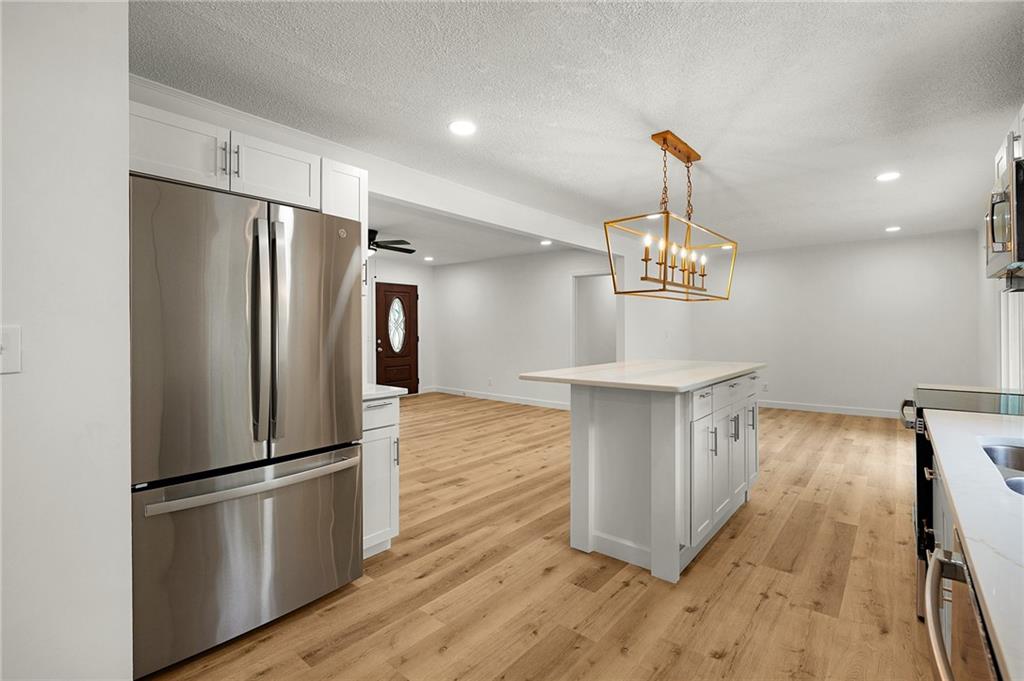 225 Woodland Drive, Calhoun, Georgia image 6