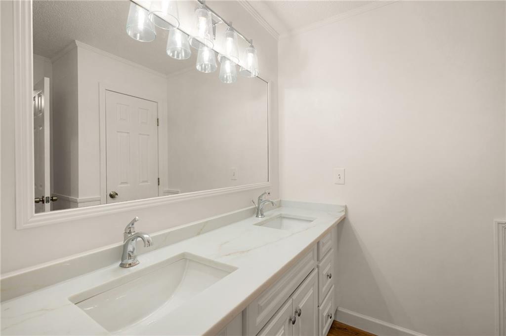 225 Woodland Drive, Calhoun, Georgia image 17
