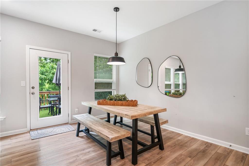 1347 Elderwood Way, Cumming, Georgia image 6