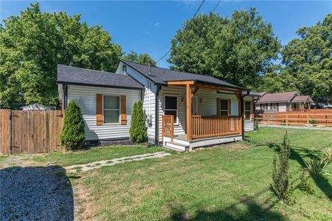 Single Family Residence in Rome GA 17 Park Road.jpg