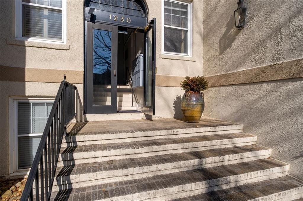 1230 Piedmont Avenue NE 405
