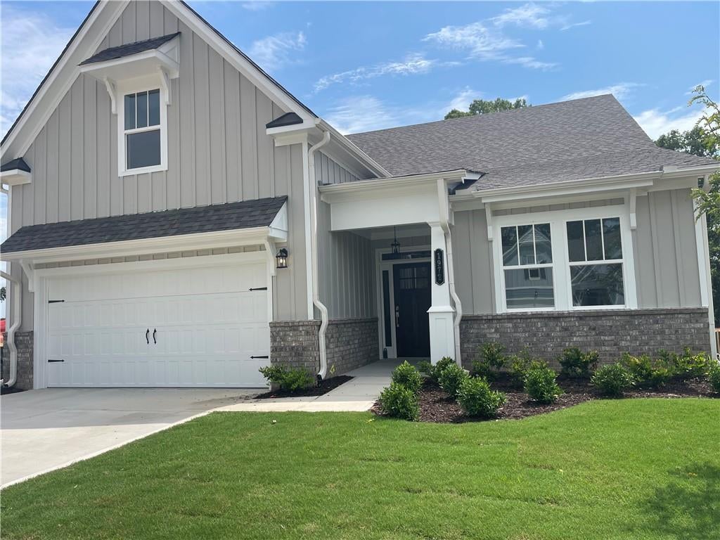 1972 Assembly Circle (Lot 104)