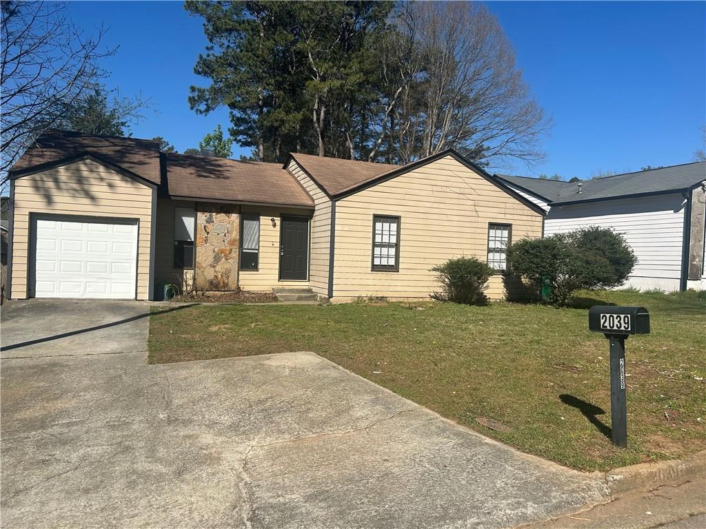 2039 Corners Circle, Lithonia, Georgia image 1