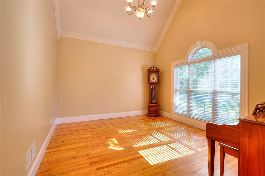 1595 Lake Lucerne Rd Sw, Lilburn, Georgia image 16