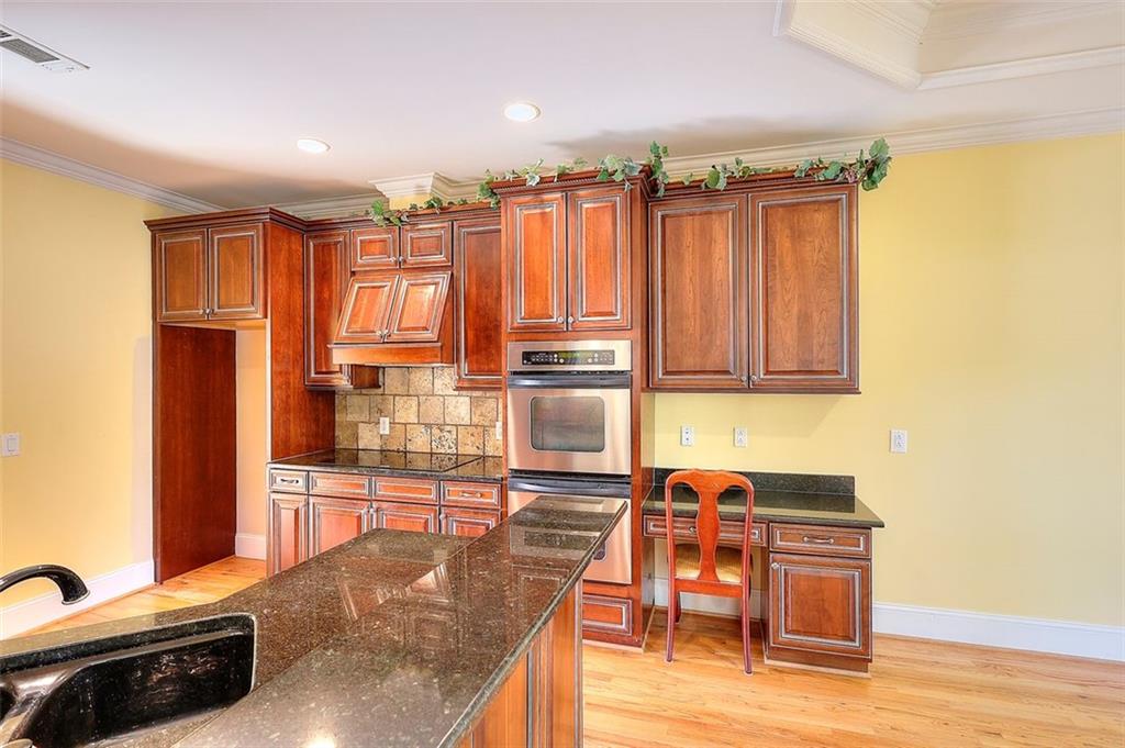 1595 Lake Lucerne Rd Sw, Lilburn, Georgia image 12