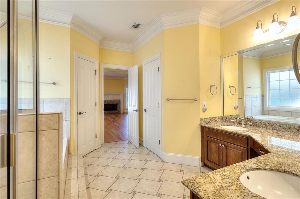 1595 Lake Lucerne Rd Sw, Lilburn, Georgia image 27