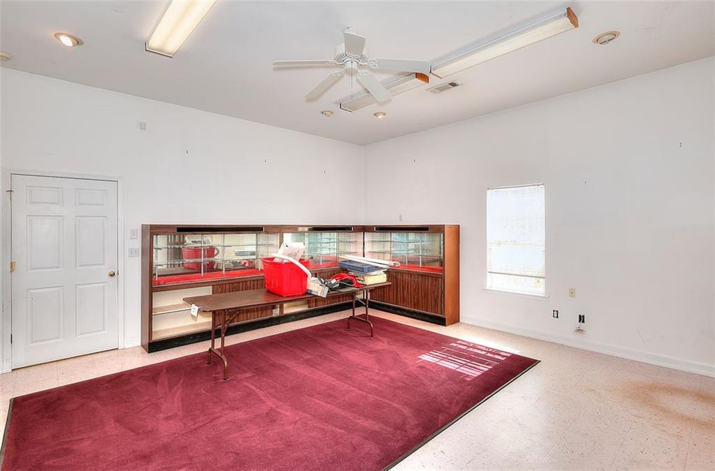 1595 Lake Lucerne Rd Sw, Lilburn, Georgia image 40