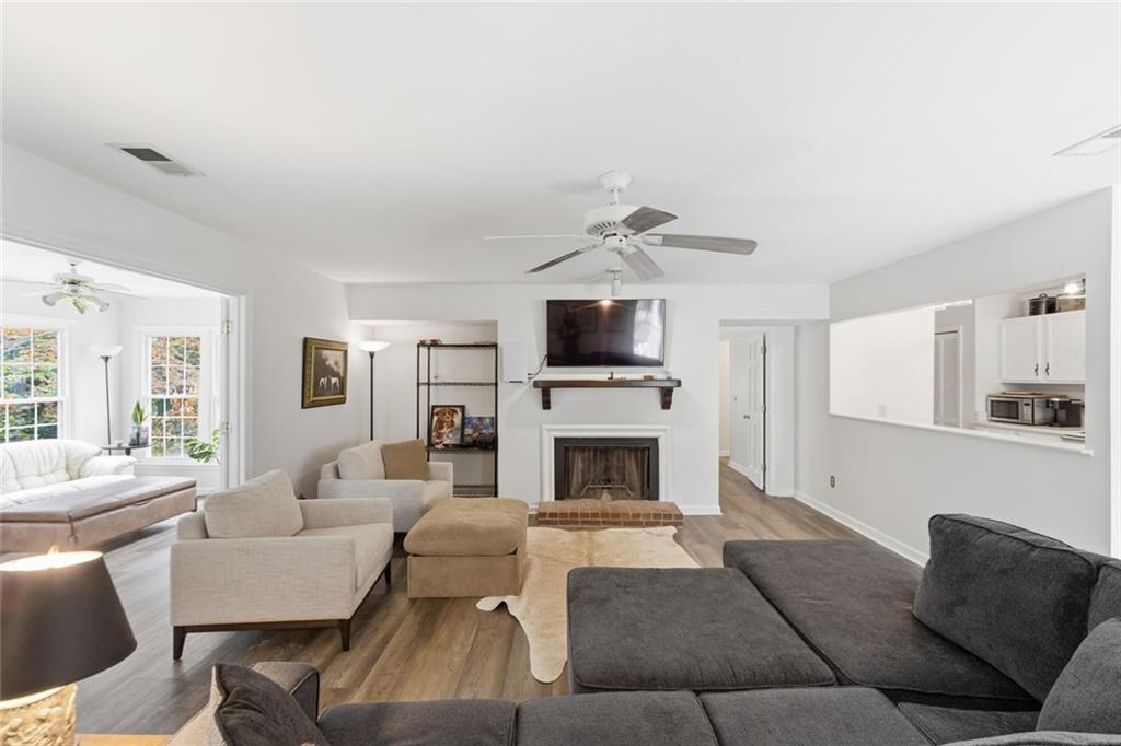 CANNON GATE CONDOS - Residential