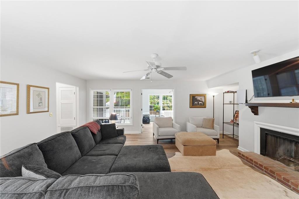 CANNON GATE CONDOS - Residential