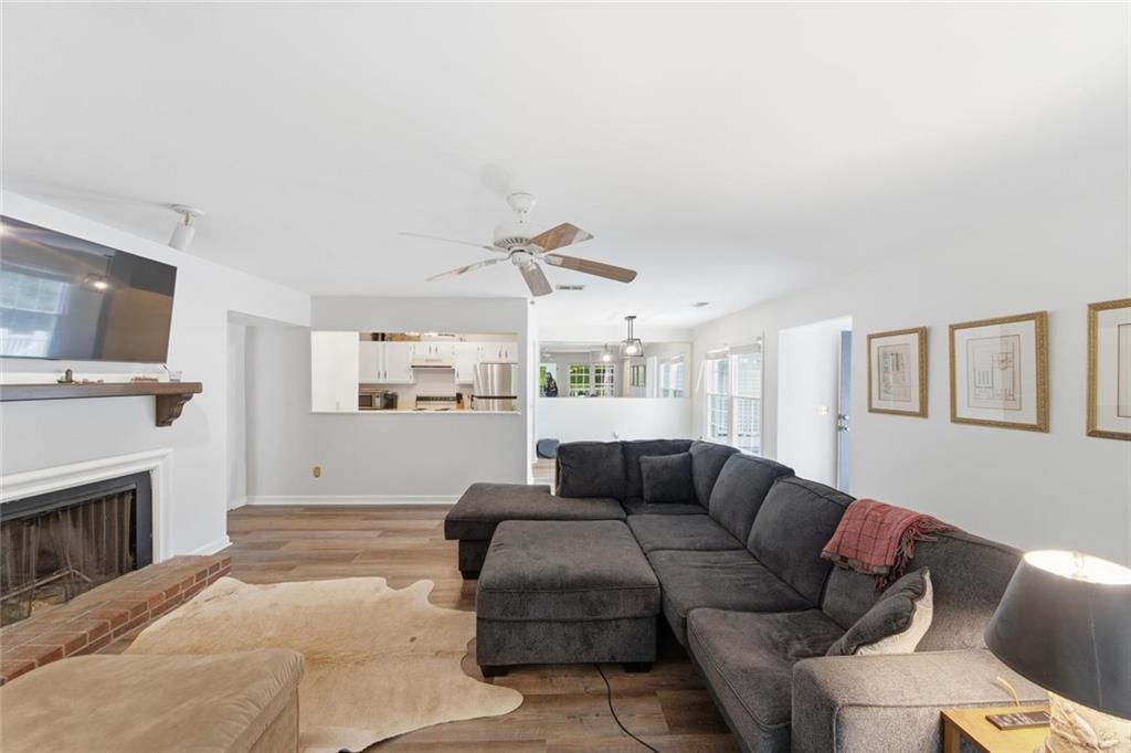 CANNON GATE CONDOS - Residential