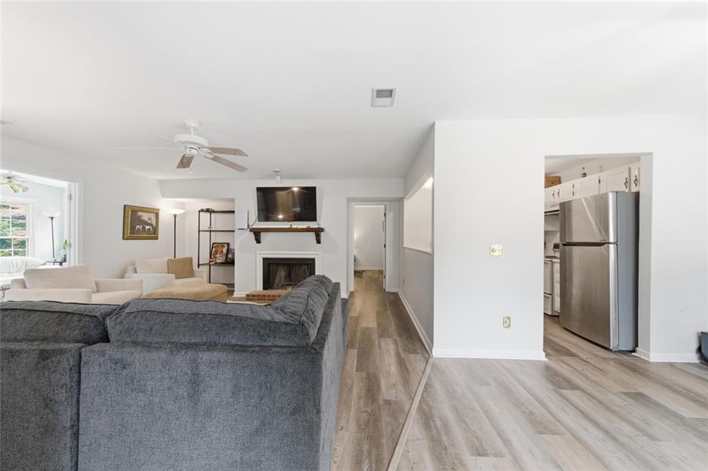 CANNON GATE CONDOS - Residential