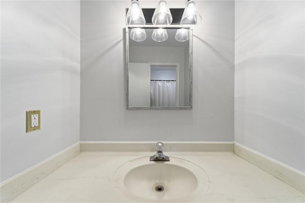 CANNON GATE CONDOS - Residential