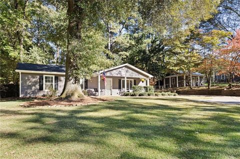 779 Holly Street Canton GA 30114