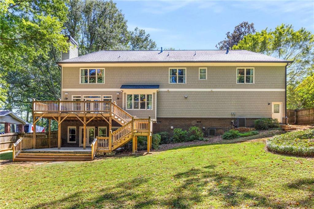 2456 Sunset Drive NE